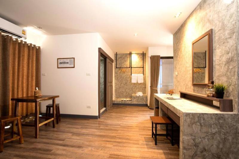 Boutique Poo-Yai Lee Hotel Bangkok Bilik gambar